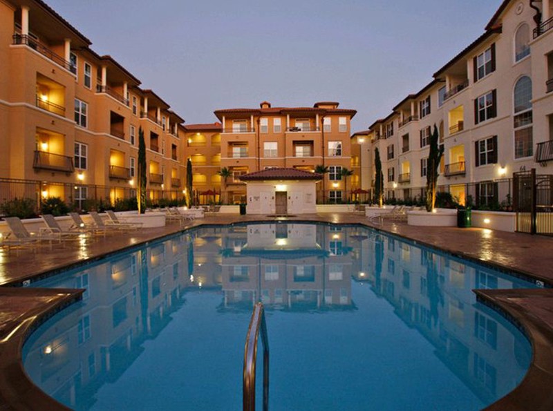 Village-of-Marineo2[1]